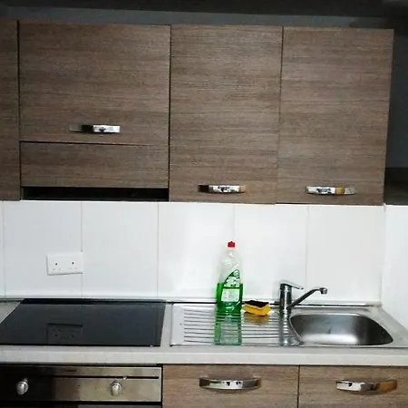Проживание в семье Homestay On Arturo 48 *
