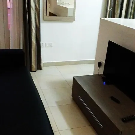 Homestay On Arturo 48 * Слима