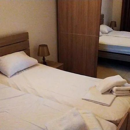 Проживание в семье Homestay On Arturo 48 Слима