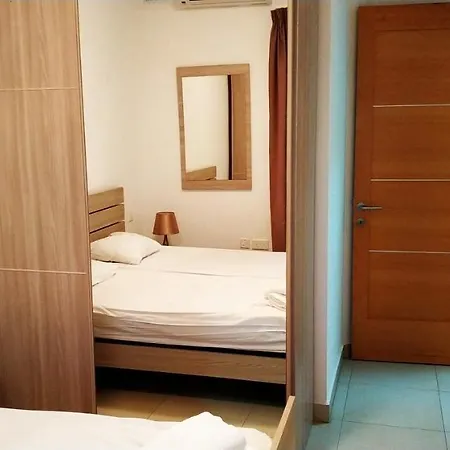 Homestay On Arturo 48 *