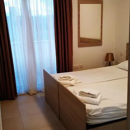 Homestay Homestay On Arturo 48 *