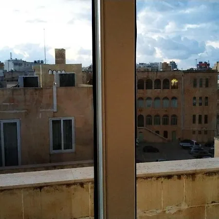 Homestay On Arturo 48 Sliema