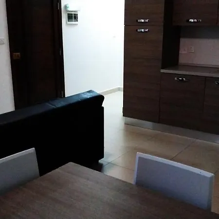 Homestay On Arturo 48 *