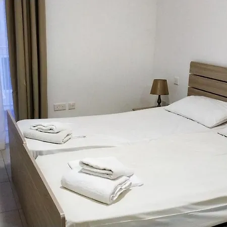 Homestay On Arturo 48 *