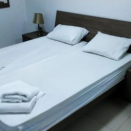 Homestay On Arturo 48 *