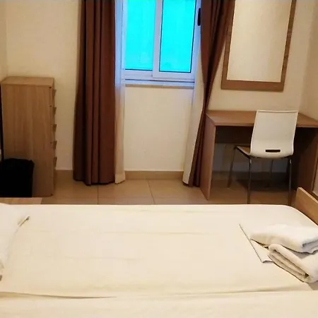 Homestay On Arturo 48 *